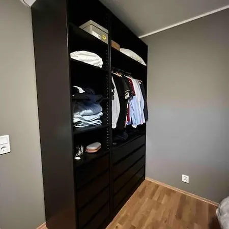 Appartamento Metro In Basement, Garage, 2018 Model Bergen