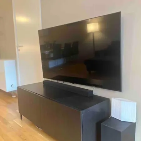 Apartment Metro In Basement, Garage, 2018 Model *