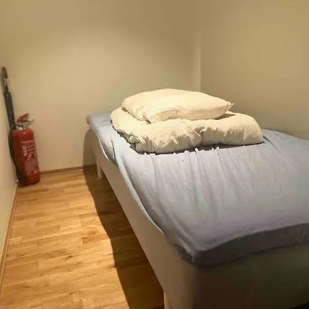 Metro In Basement, Garage, 2018 Model * Bergen